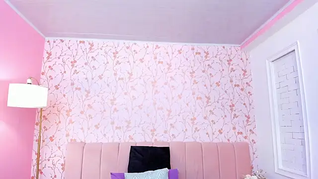 amber-hill online show from March 2026 01:55:01 PM