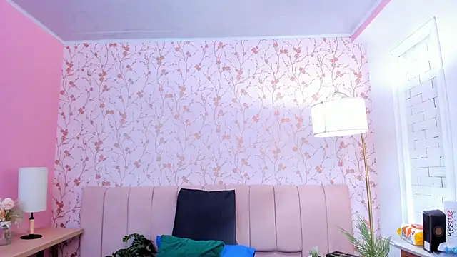 amber-hill online show from December 2025 07:07:02 PM