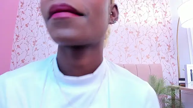 amber-hill online show from December 2025 07:15:02 PM