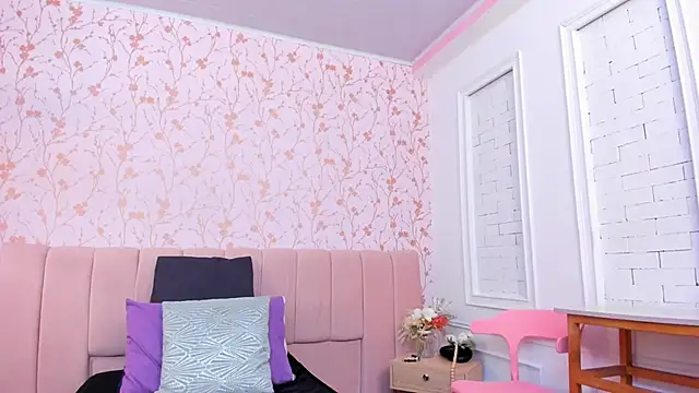 amber-hill online show from March 2026 07:04:02 PM