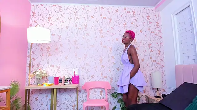 amber-hill online show from April 2026 07:14:01 PM