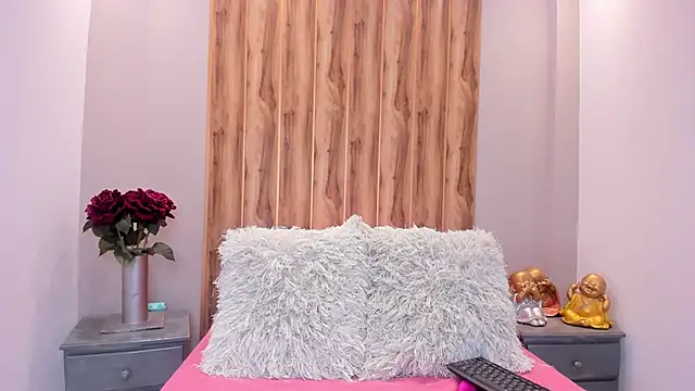 jhasly am online show from October 2025 12:14:02 PM