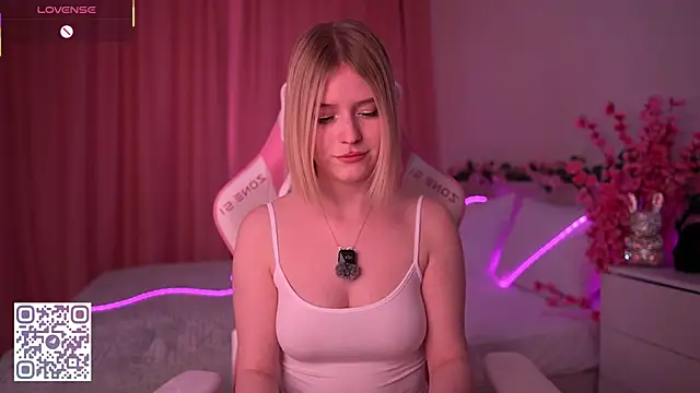 Snapshot of Dragonwind chatting on February 2026 06:19:02 AM Dragonwind online show from February 2026 06:19:02 AM