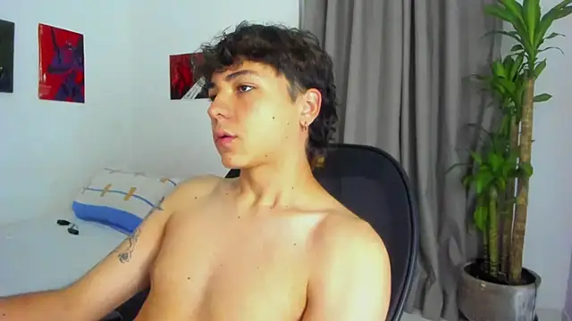 Joe23   online show from December 2025 08:13:02 AM