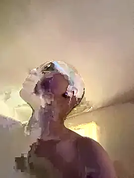 Snapshot of SexyHoneyRedd chatting on October 2025 02:25:02 PM SexyHoneyRedd online show from October 2025 02:25:02 PM