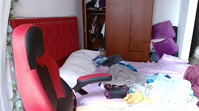 helenca43 online show from November 2025 12:49:02 PM