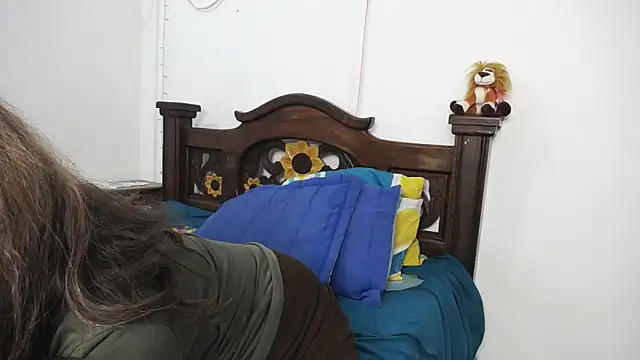 DominaLeona online show from February 2025 01:11:01 AM