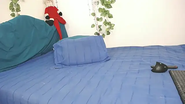 DominaLeona online show from November 2025 04:43:02 PM