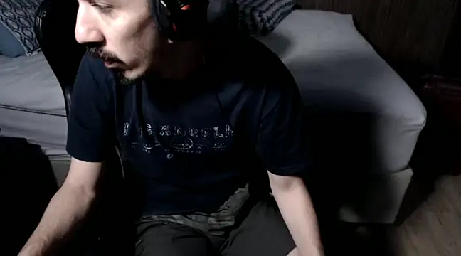 Snapshot of ViniBruv chatting on February 2025 04:46:02 AM ViniBruv online show from February 2025 04:46:02 AM