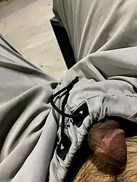 YawlingJingoist online show from December 2025 12:06:01 AM