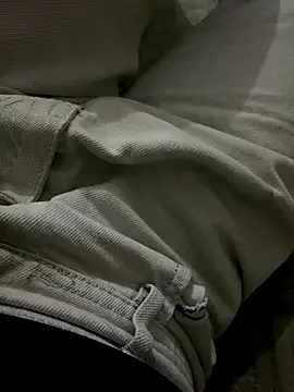 YawlingJingoist online show from November 2025 05:45:02 PM