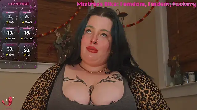 Snapshot of MissBika chatting on March 2025 05:06:02 AM MissBika online show from March 2025 05:06:02 AM