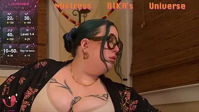 Snapshot of MissBika chatting on March 2025 02:51:02 AM MissBika online show from March 2025 02:51:02 AM