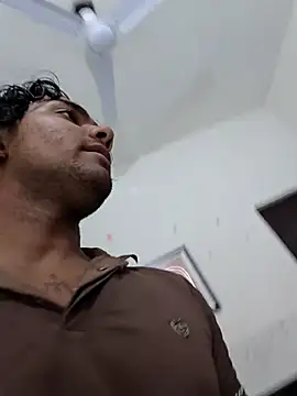 Snapshot of riya190 chatting on December 2025 05:33:01 PM riya190 online show from December 2025 05:33:01 PM