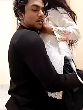 riya190 online show from January 2026 06:33:02 PM