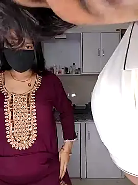 riya190 online show from May 2026 05:38:02 PM