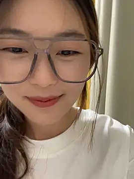 Snapshot of Sweet-Angel999 chatting on November 2025 03:12:01 PM Sweet-Angel999 online show from November 2025 03:12:01 PM