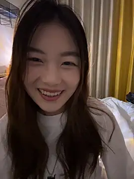 Snapshot of Sweet-Angel999 chatting on February 2026 05:00:02 PM Sweet-Angel999 online show from February 2026 05:00:02 PM