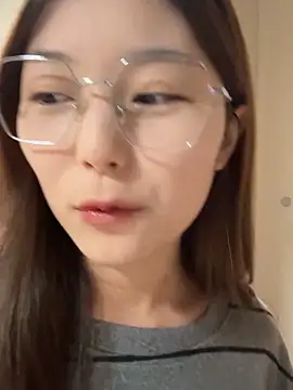 Snapshot of Sweet-Angel999 chatting on November 2025 08:34:02 PM Sweet-Angel999 online show from November 2025 08:34:02 PM