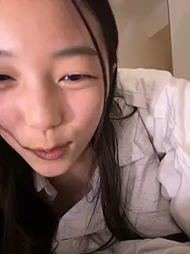 Snapshot of Sweet-Angel999 chatting on December 2024 03:04:02 PM Sweet-Angel999 online show from December 2024 03:04:02 PM