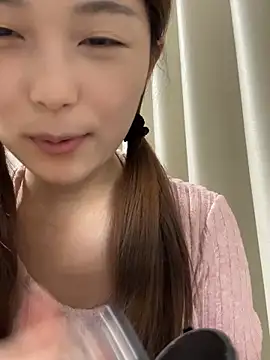 Snapshot of Sweet-Angel999 chatting on November 2025 04:07:02 PM Sweet-Angel999 online show from November 2025 04:07:02 PM