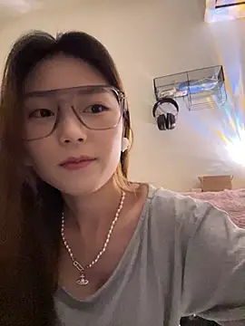 Snapshot of Sweet-Angel999 chatting on February 2026 02:57:02 PM Sweet-Angel999 online show from February 2026 02:57:02 PM