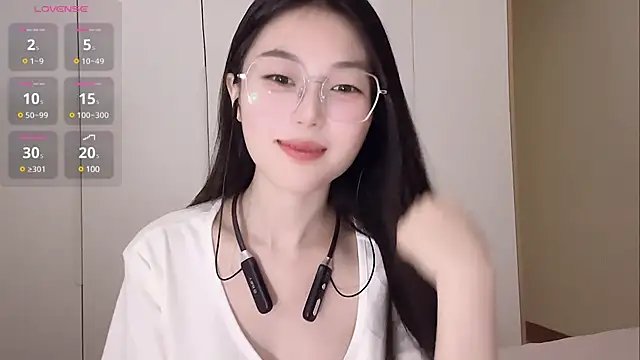 Snapshot of Sweet-Angel999 chatting on March 2025 05:33:02 PM Sweet-Angel999 online show from March 2025 05:33:02 PM