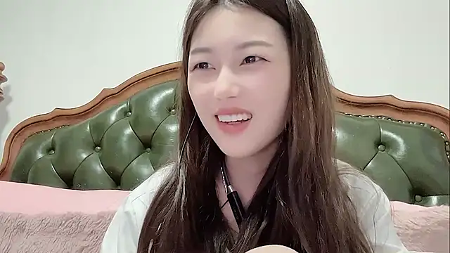 Sweet-Angel999 online show from March 2026 04:08:01 PM