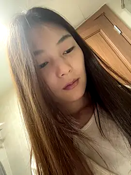 Snapshot of Sweet-Angel999 chatting on December 2025 03:23:01 PM Sweet-Angel999 online show from December 2025 03:23:01 PM