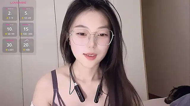 Snapshot of Sweet-Angel999 chatting on March 2025 02:28:01 PM Sweet-Angel999 online show from March 2025 02:28:01 PM