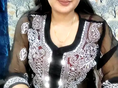 Aarvi Arora online show from November 2025 11:43:02 AM