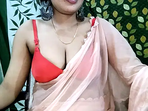 Aarvi Arora online show from October 2025 07:21:01 AM