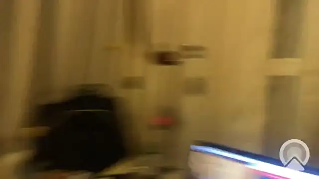 Snapshot of shuai321 chatting on January 2025 04:22:01 PM shuai321 online show from January 2025 04:22:01 PM