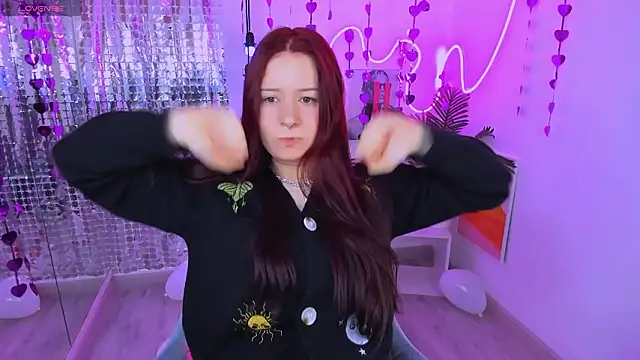 Snapshot of Lily_Moonlight chatting on February 2026 07:20:01 AM Lily Moonlight online show from February 2026 07:20:01 AM