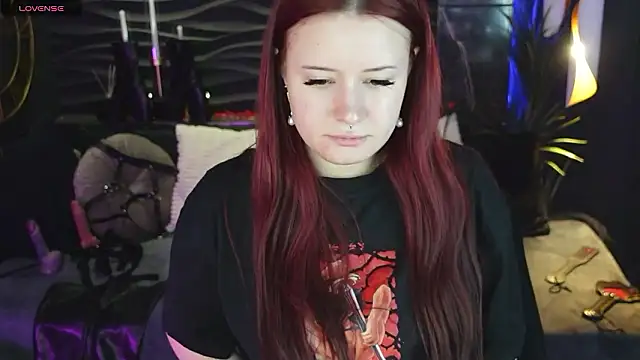 Lily Moonlight online show from March 2026 07:00:02 AM