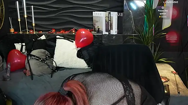 Snapshot of Lily_Moonlight chatting on February 2026 07:22:01 PM Lily Moonlight online show from February 2026 07:22:01 PM