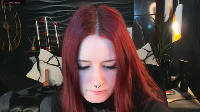 Lily Moonlight online show from April 2026 07:36:01 AM