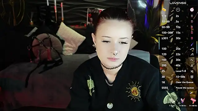 Lily Moonlight online show from March 2026 07:39:01 AM