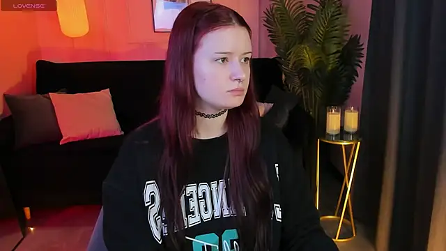 Snapshot of Lily_Moonlight chatting on March 2026 07:19:01 AM Lily Moonlight online show from March 2026 07:19:01 AM