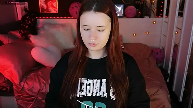 Snapshot of Lily_Moonlight chatting on February 2026 06:56:02 AM Lily Moonlight online show from February 2026 06:56:02 AM