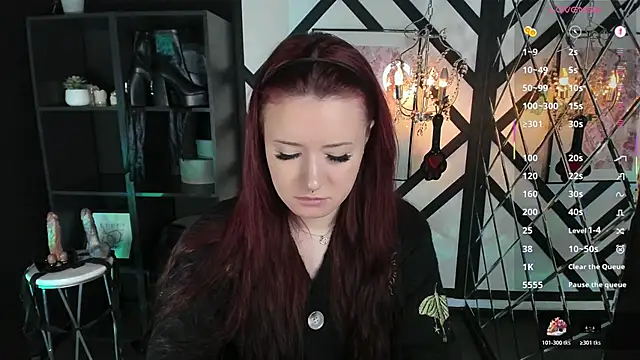 Lily Moonlight online show from March 2026 07:03:01 AM