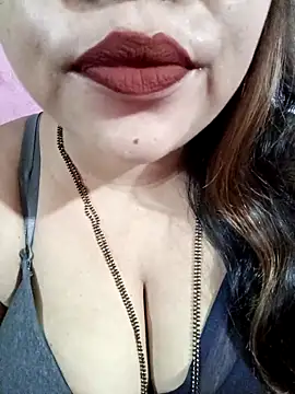 Snapshot of Beautyy38 chatting on October 2025 02:55:01 AM Beautyy38 online show from October 2025 02:55:01 AM