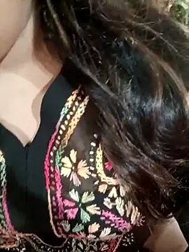 Snapshot of Beautyy38 chatting on October 2025 03:38:02 AM Beautyy38 online show from October 2025 03:38:02 AM