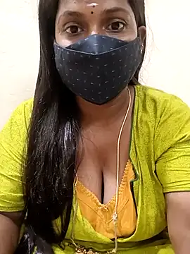 Snapshot of Renuma chatting on February 2025 05:19:02 PM Renuma online show from February 2025 05:19:02 PM