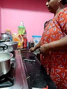 Renuma online show from November 2025 12:36:01 AM