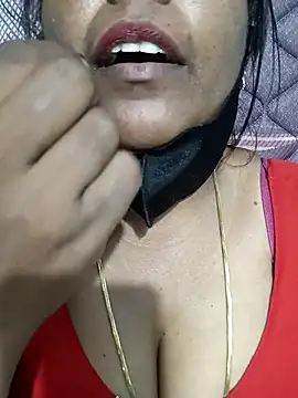 Snapshot of Renuma chatting on January 2026 12:41:02 PM Renuma online show from January 2026 12:41:02 PM