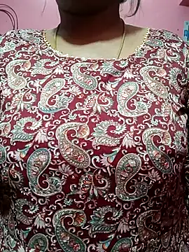 Snapshot of Renuma chatting on January 2026 07:23:01 PM Renuma online show from January 2026 07:23:01 PM