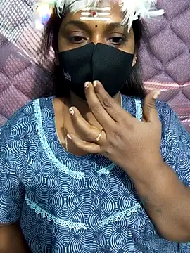 Snapshot of Renuma chatting on February 2026 04:06:01 PM Renuma online show from February 2026 04:06:01 PM