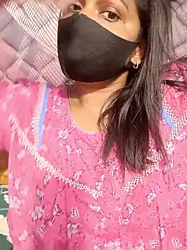 Snapshot of Renuma chatting on January 2026 11:25:01 AM Renuma online show from January 2026 11:25:01 AM