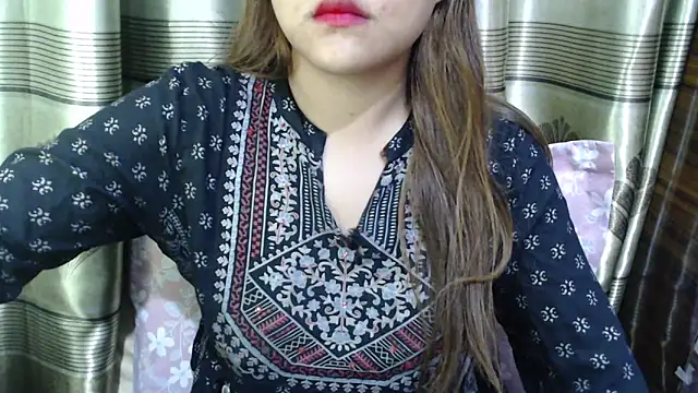 queen angelina online show from February 2026 12:55:02 AM